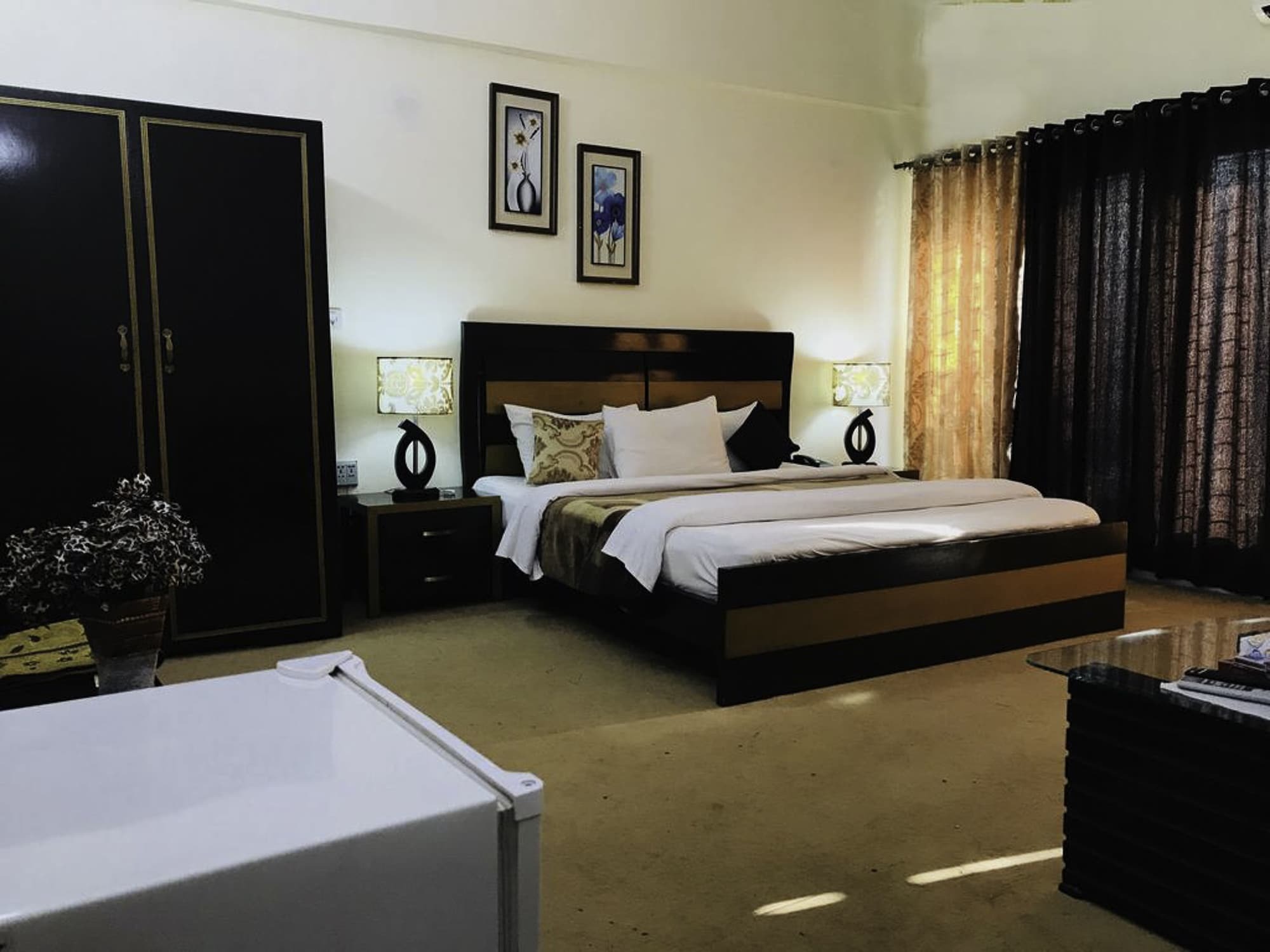 Capetown Guest House Islamabad Exterior photo